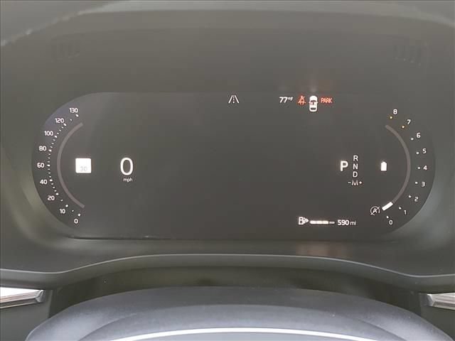 Used 2023 Volvo XC60 B5 Plus FWD image 24