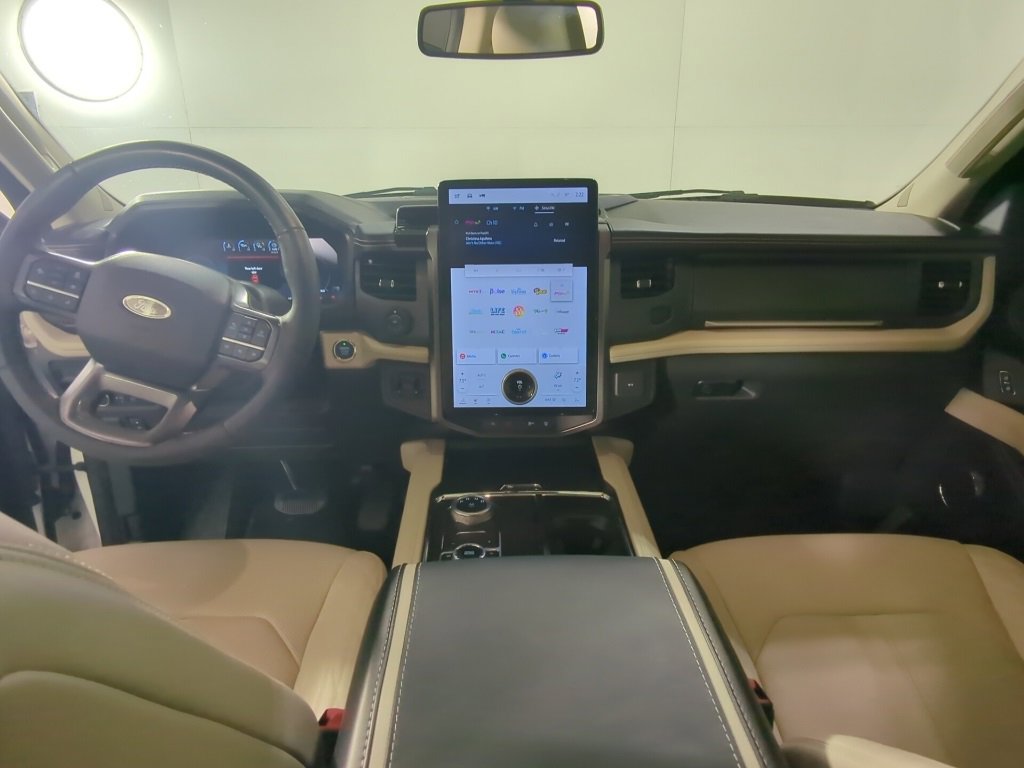 Certified 2024 Ford Expedition Platinum image 2