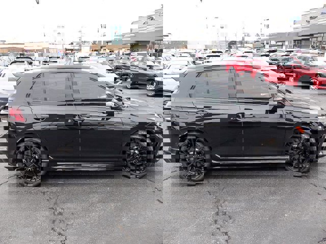 Used 2025 Volkswagen Golf R 2.0T image 10