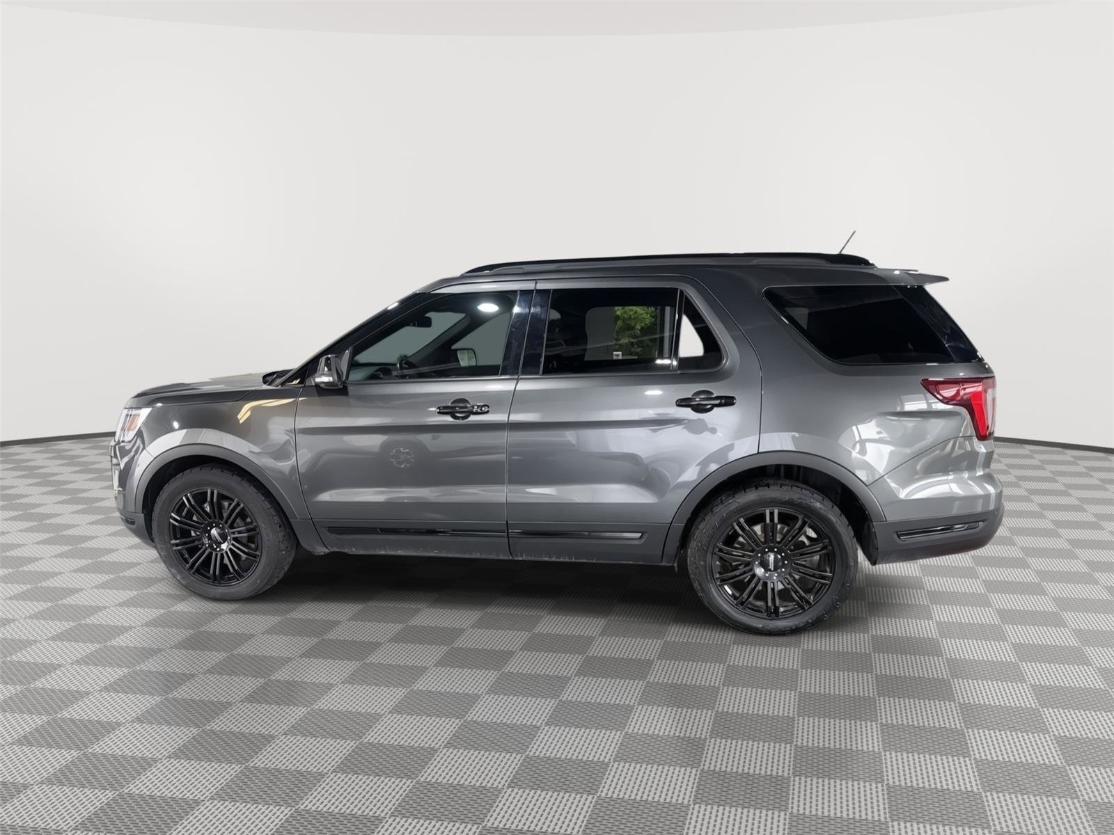 Certified 2019 Ford Explorer Sport w/ Equipment Group 401A AWD/4WD image 2