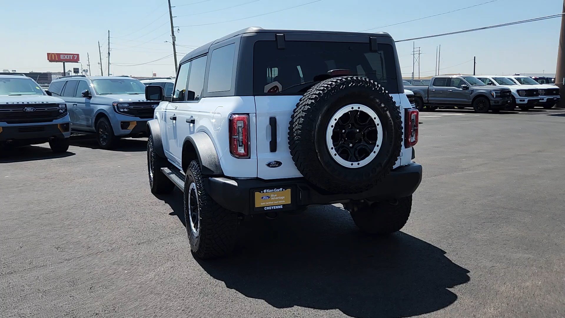 Certified 2023 Ford Bronco Big Bend w/ Sasquatch Package AWD/4WD image 4