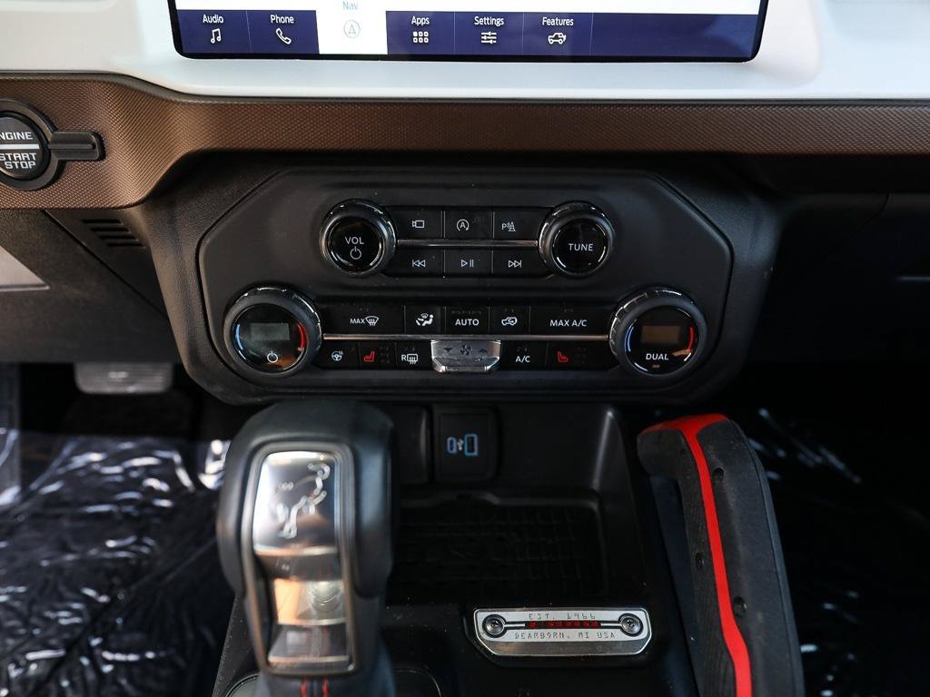 Certified 2024 Ford Bronco Heritage Edition AWD/4WD image 21