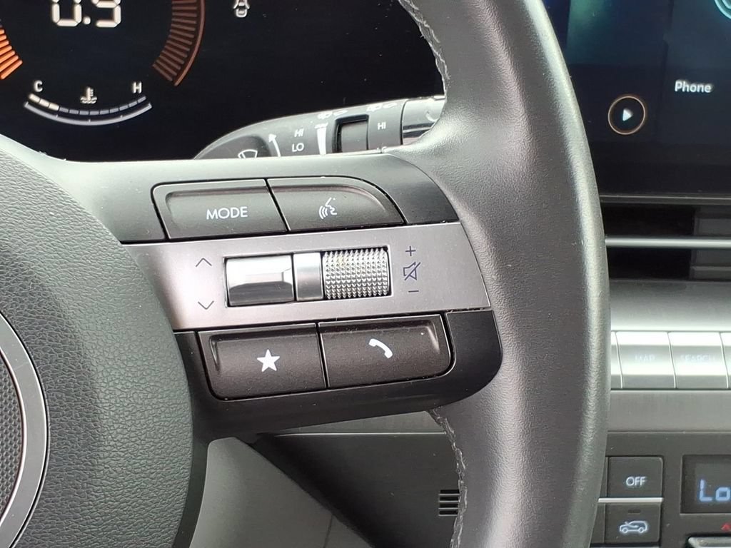 Used 2024 Hyundai Kona SEL AWD/4WD image 18