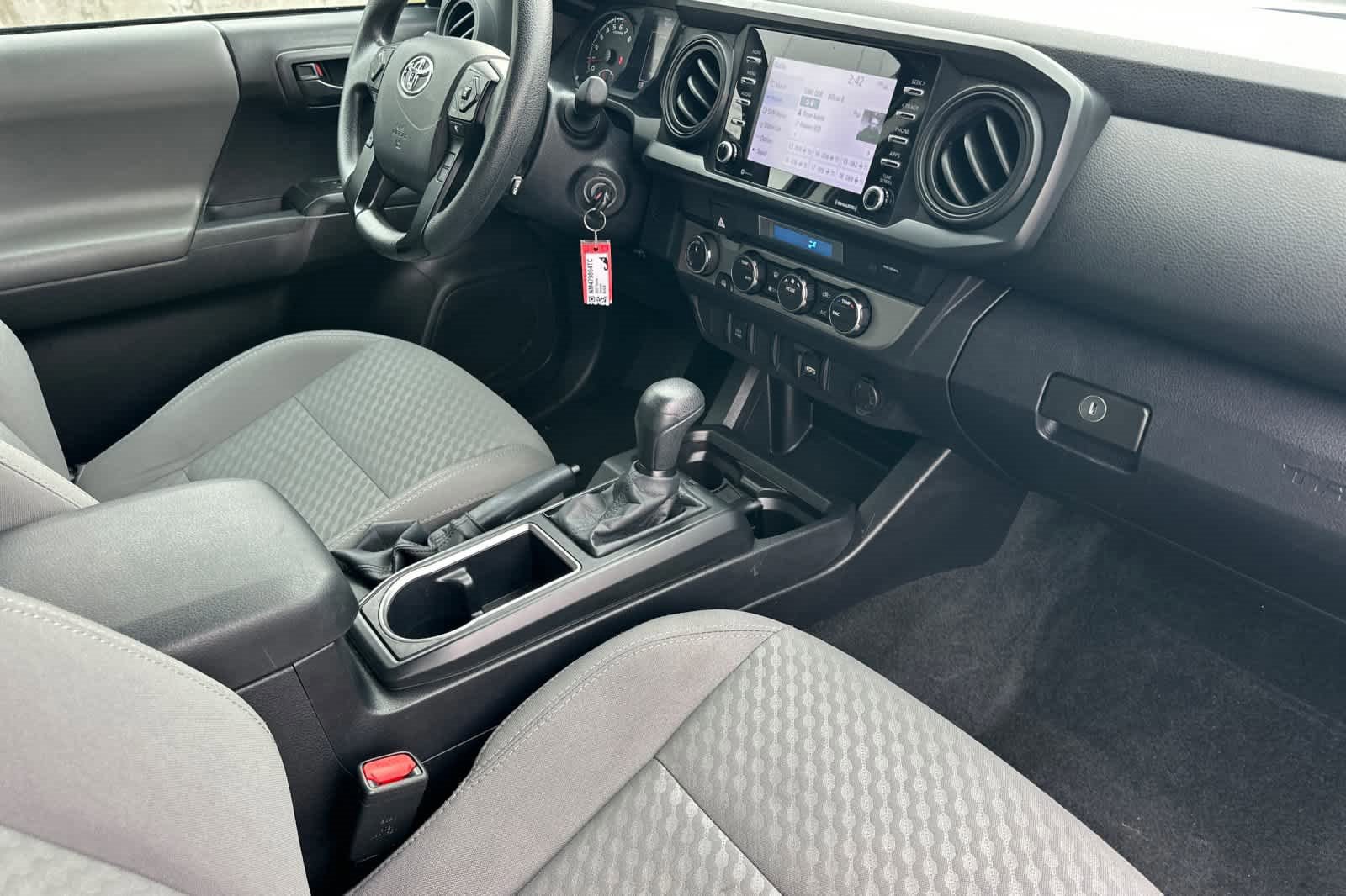 Used 2022 Toyota Tacoma SR image 15