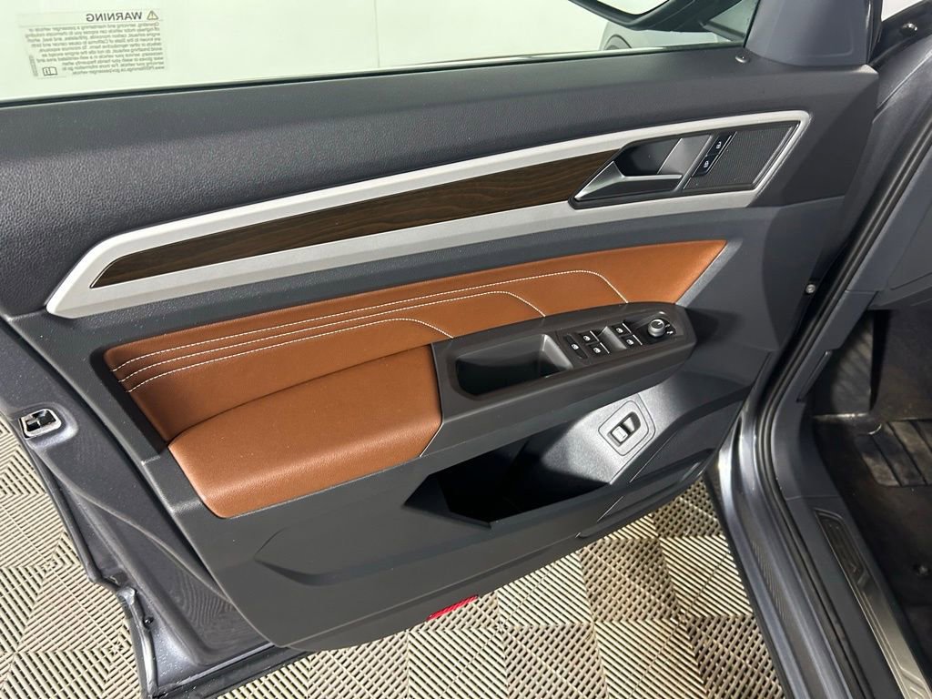 Used 2023 Volkswagen Atlas SE AWD/4WD image 12