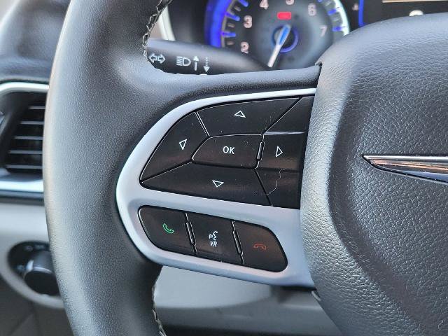 Used 2023 Chrysler Voyager LX FWD image 25