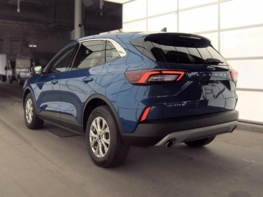 Certified 2023 Ford Escape Active w/ Tech Pack #1 AWD/4WD image 5
