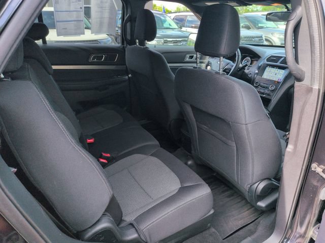 Certified 2019 Ford Explorer XLT w/ Equipment Group 201A AWD/4WD image 18