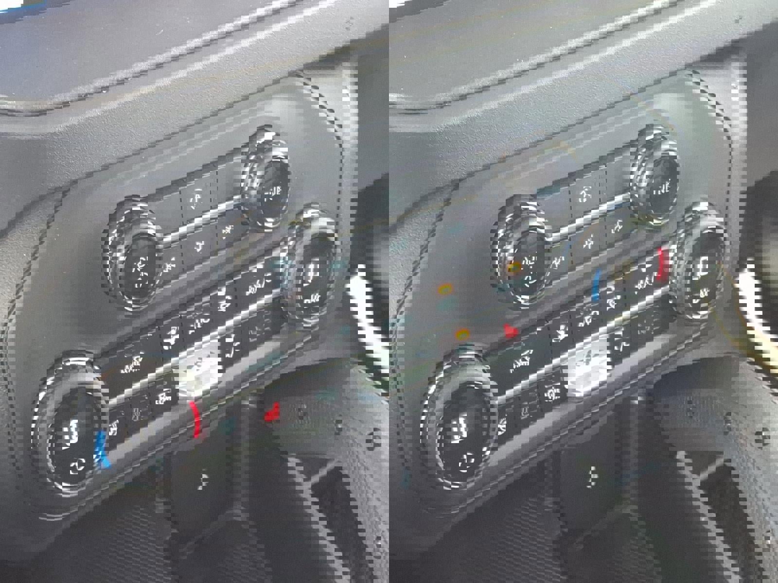 Certified 2025 Ford Bronco Badlands image 29