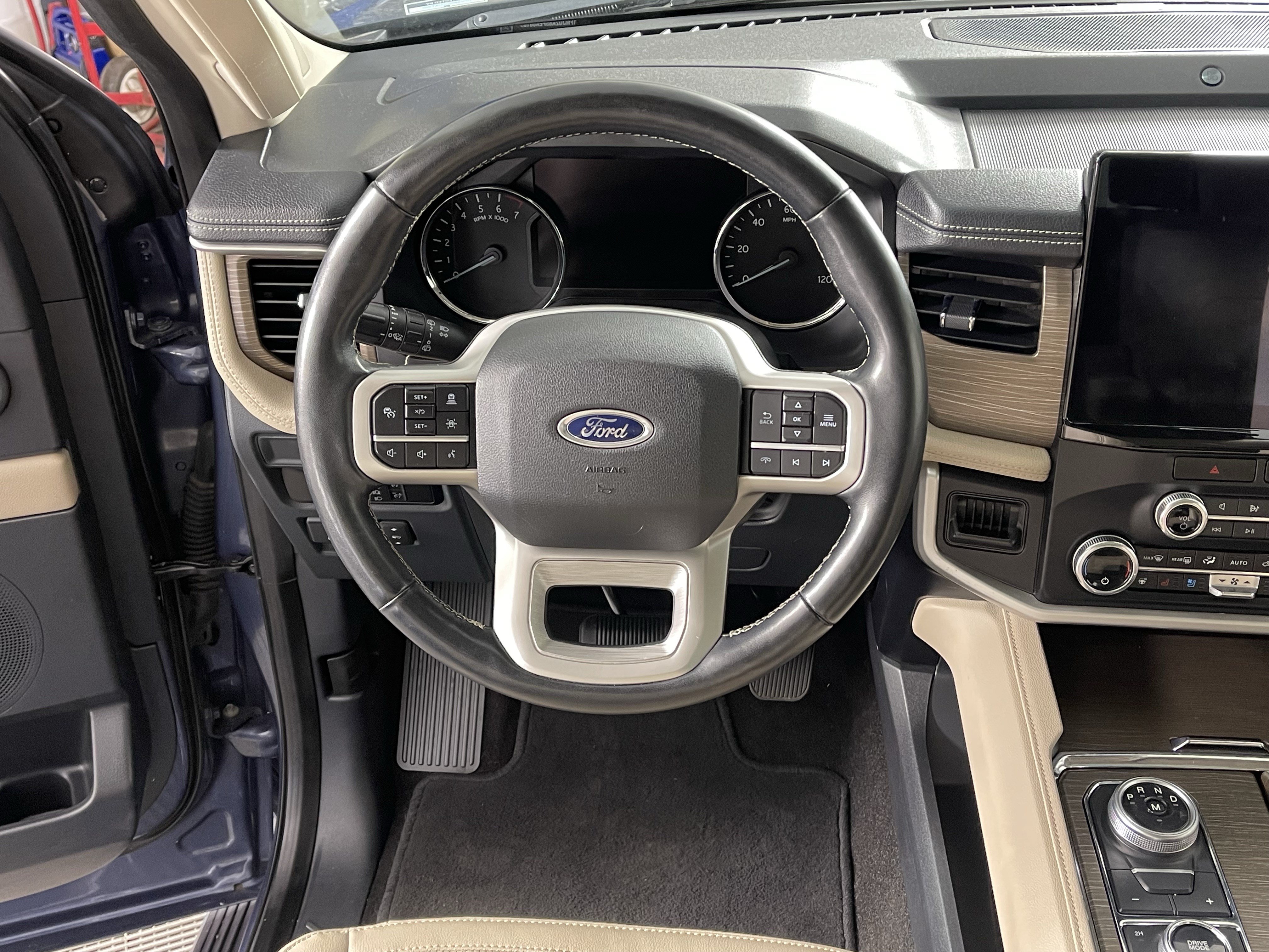 Certified 2023 Ford Expedition Limited AWD/4WD image 12