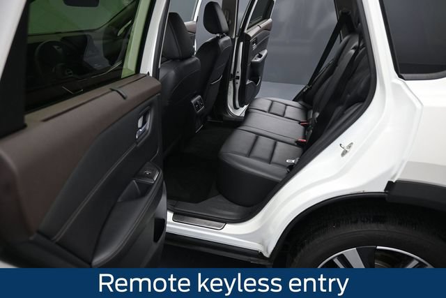 Used 2023 Nissan Rogue SL w/ SL Premium Package AWD/4WD image 18