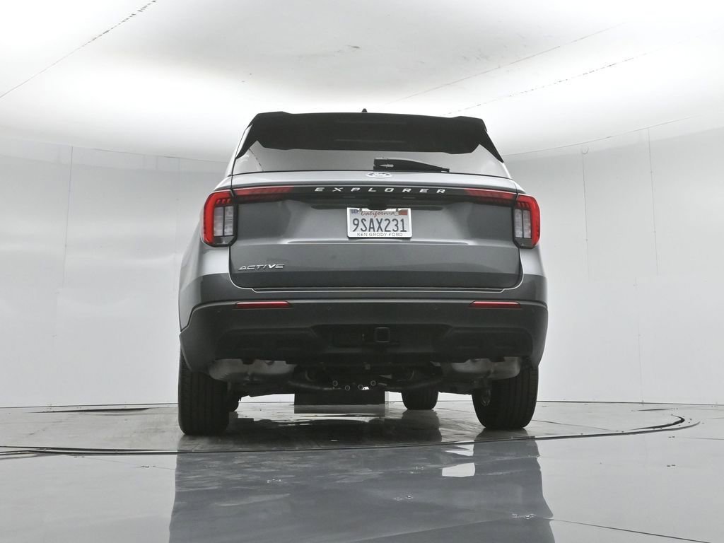 Certified 2025 Ford Explorer Active RWD image 53