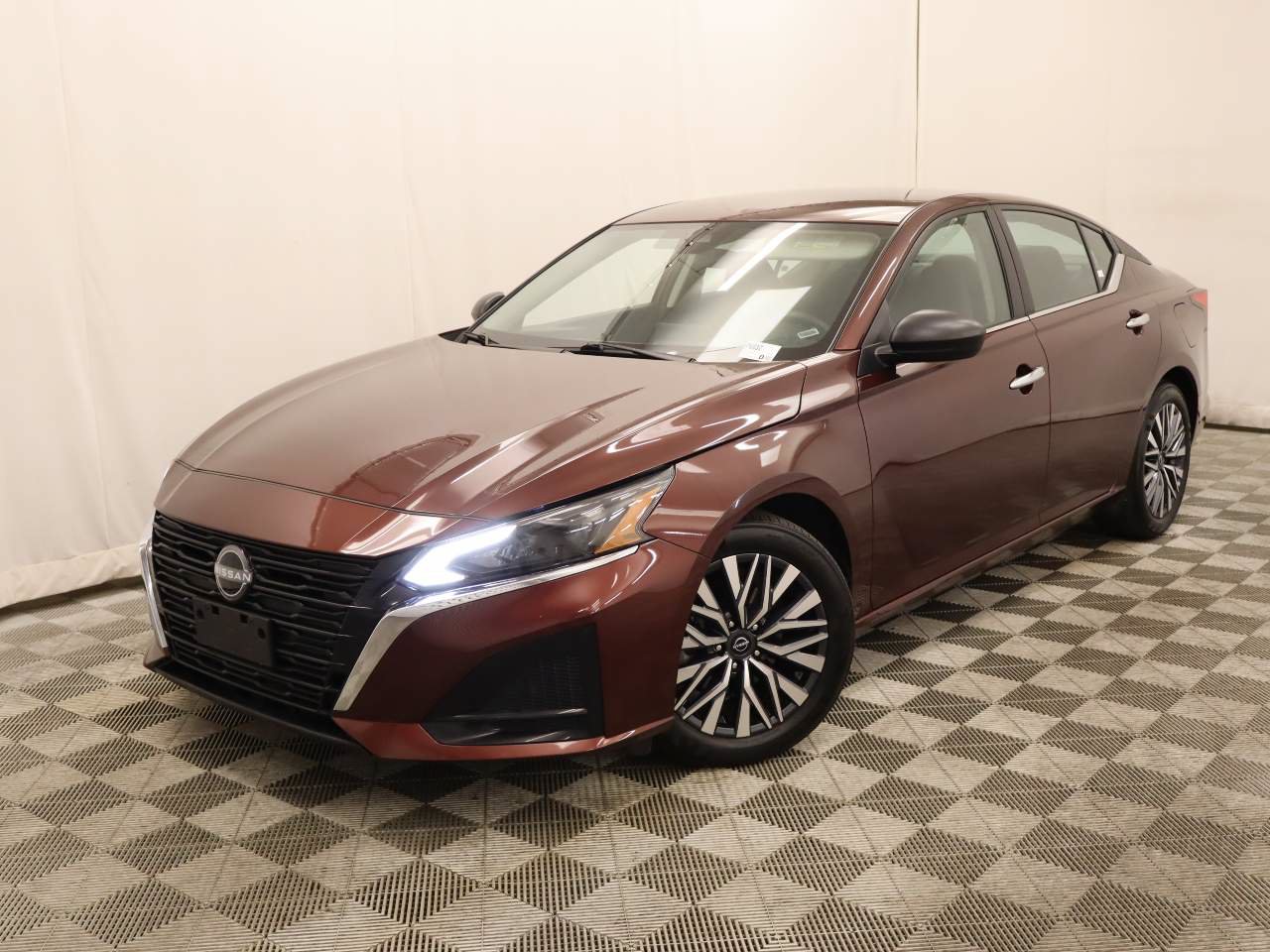 Used 2025 Nissan Altima 2.5 SV
