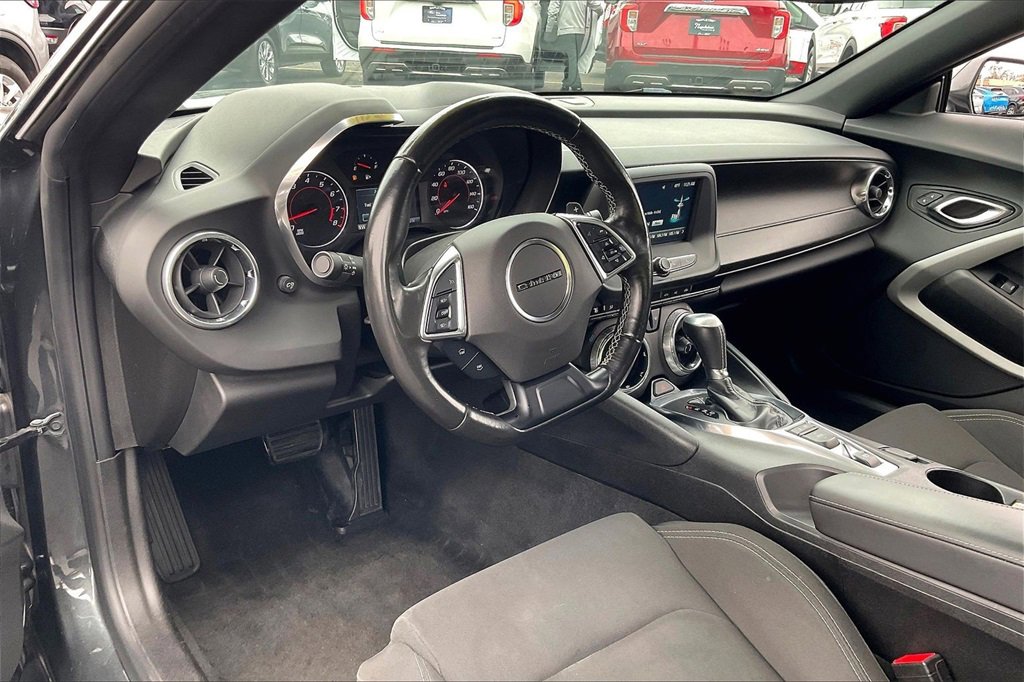 Used 2018 Chevrolet Camaro LT image 13