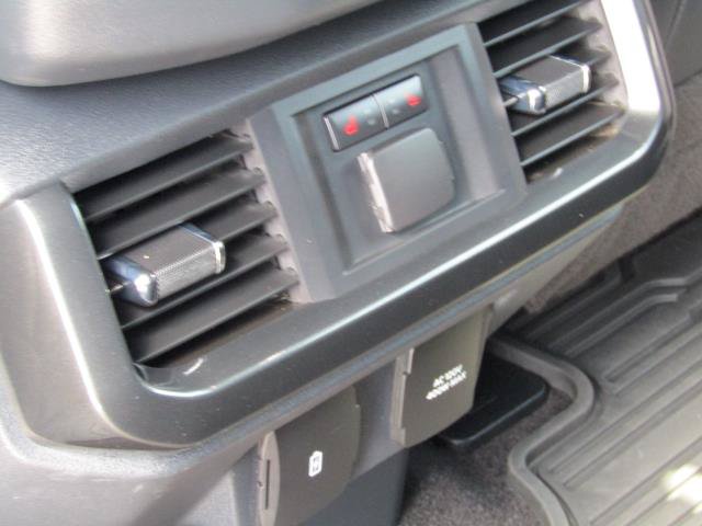 Certified 2022 Ford F150 Lariat w/ Equipment Group 502A High AWD/4WD image 17