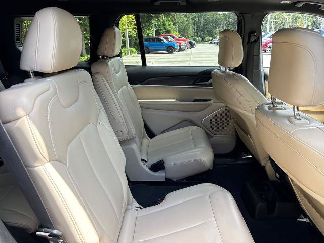 Used 2023 Jeep Grand Cherokee L Limited RWD image 30