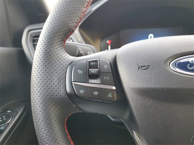 Certified 2023 Ford Escape ST-Line w/ Tech Pack #1 image 17