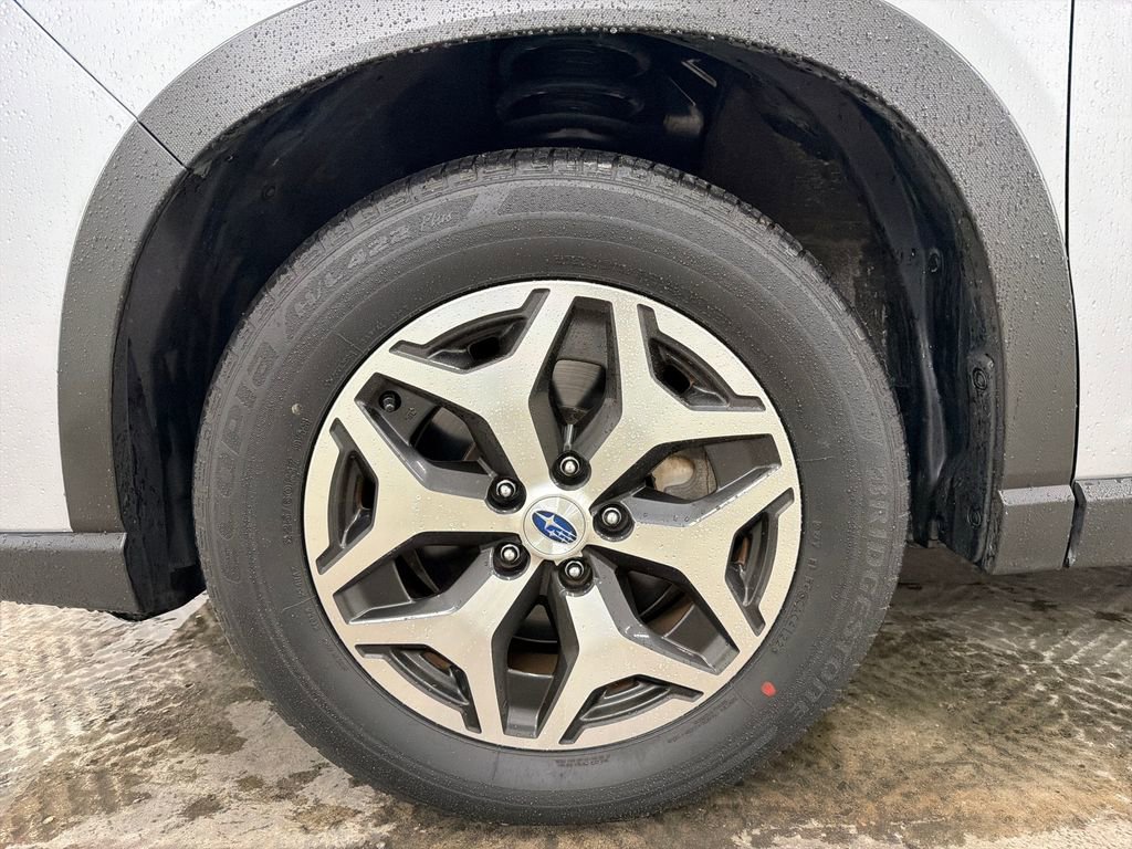 Used 2023 Subaru Forester Premium AWD/4WD image 14