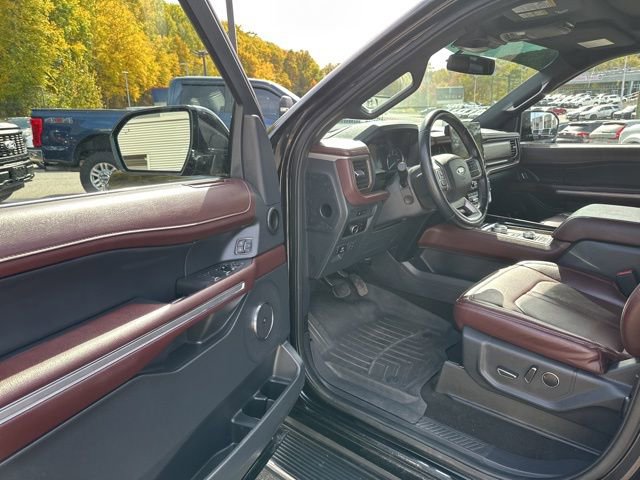Certified 2023 Ford Expedition Limited image 13