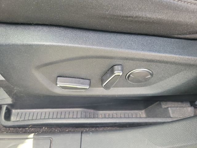 Certified 2018 Ford Edge SEL image 19