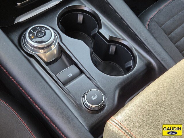 Certified 2025 Ford Explorer ST-Line AWD/4WD image 24