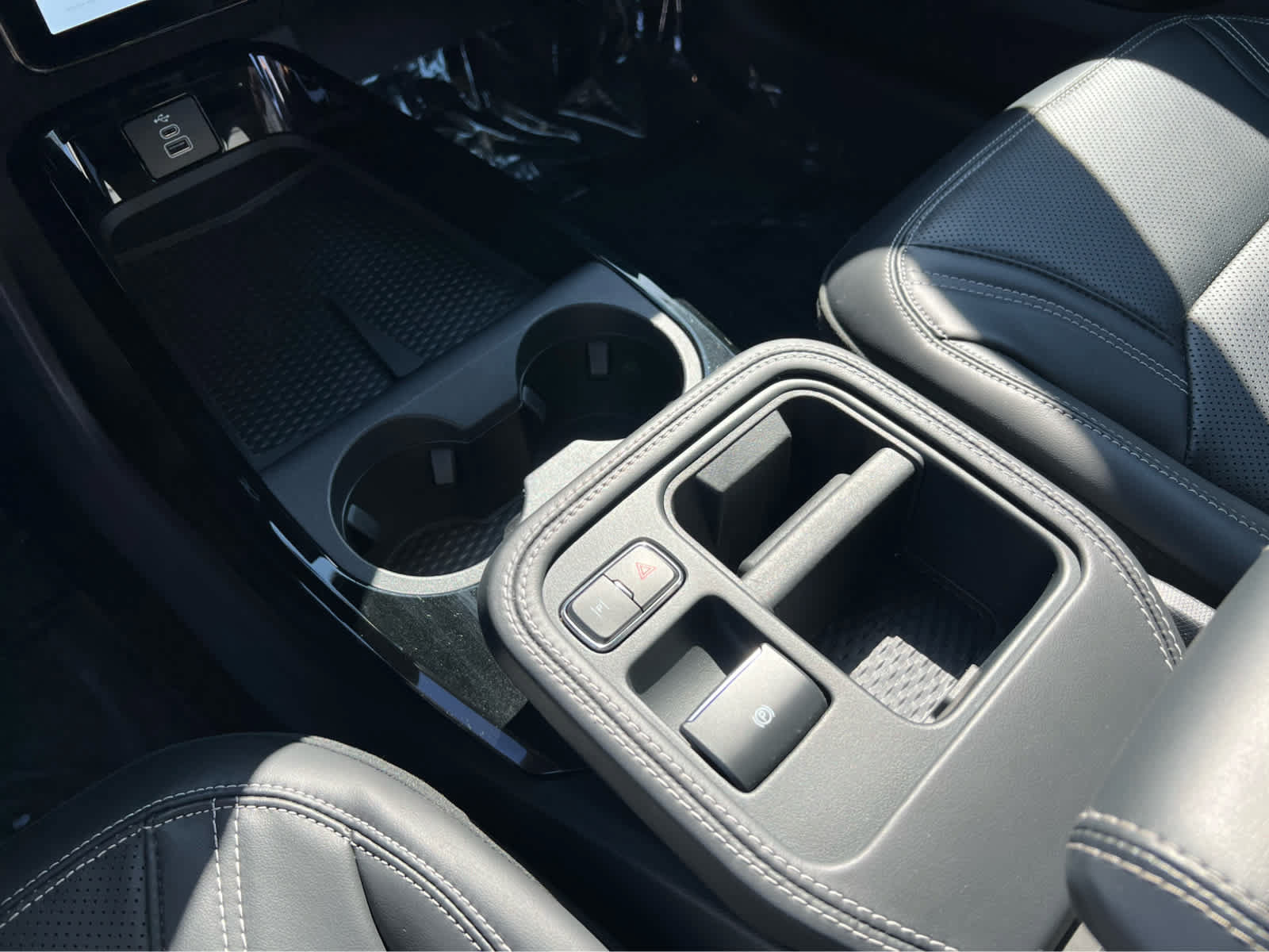 Certified 2025 Ford Mustang Mach-E Premium AWD/4WD image 37