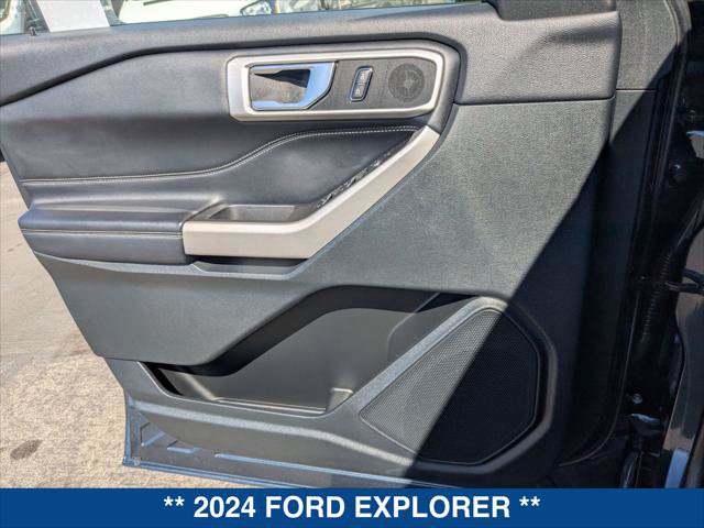 Certified 2024 Ford Explorer XLT w/ Equipment Group 202A RWD image 10