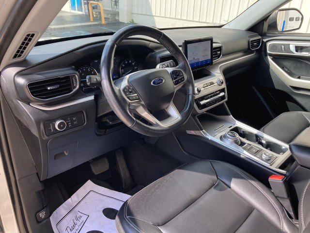 Certified 2020 Ford Explorer XLT w/ Equipment Group 202A AWD/4WD image 12