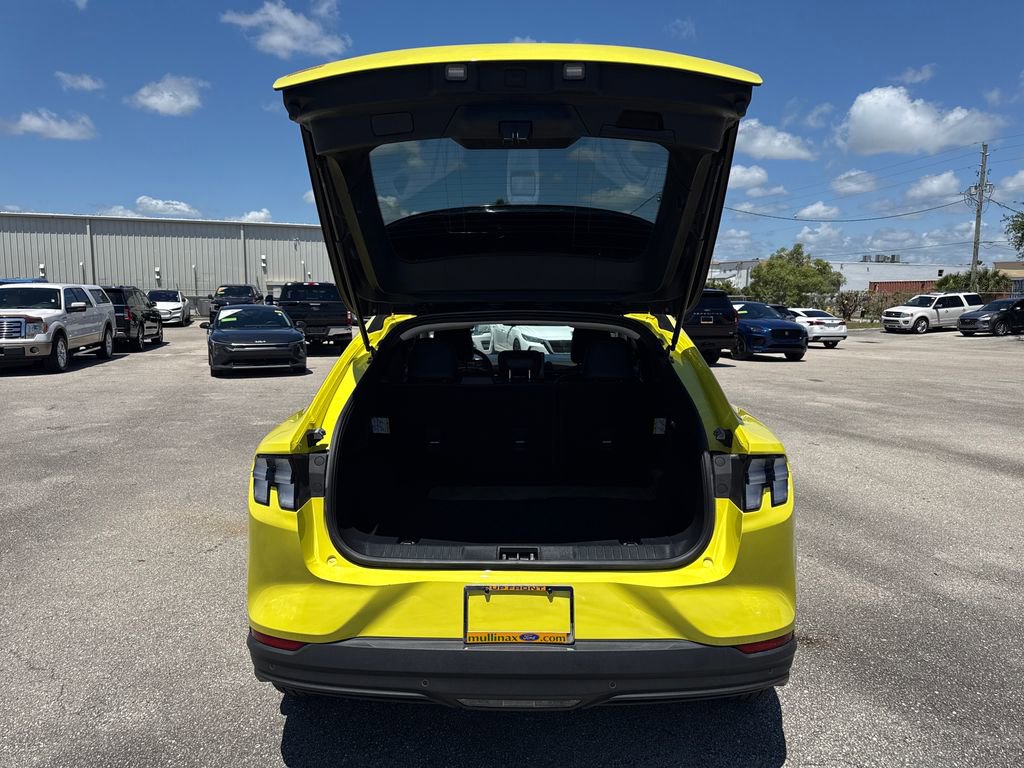 Certified 2025 Ford Mustang Mach-E Select RWD image 28