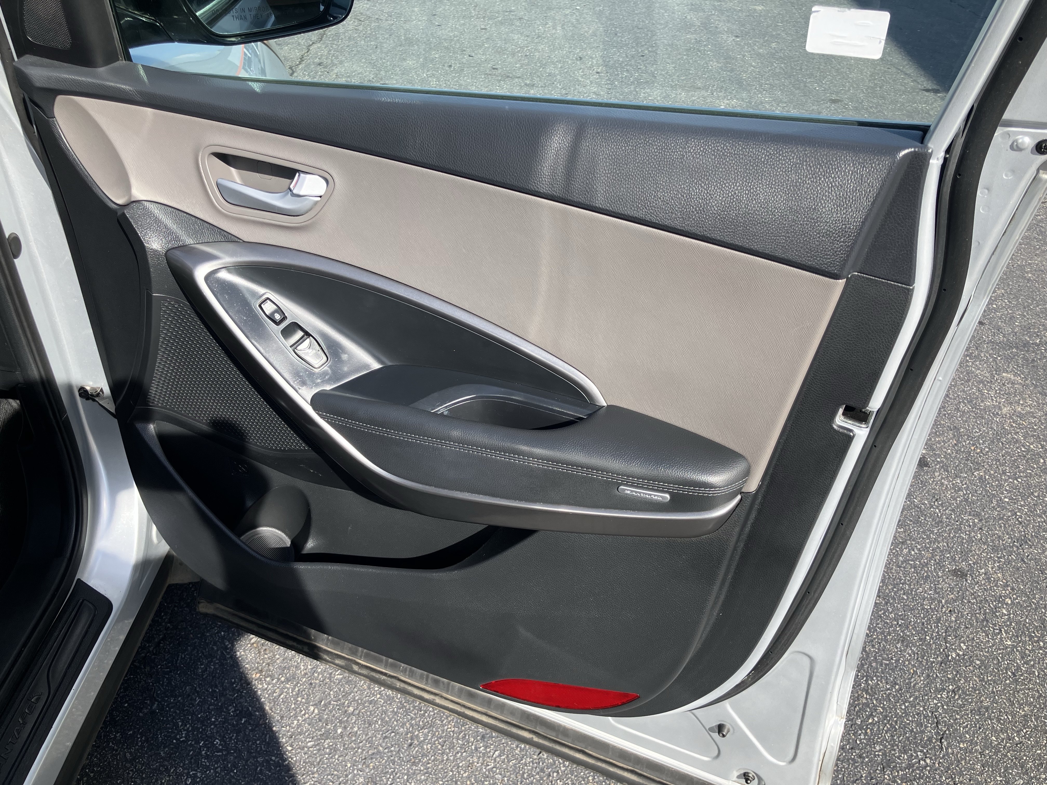 Used 2018 Hyundai Santa Fe Sport w/ 2.4L Value Package 02 FWD image 13