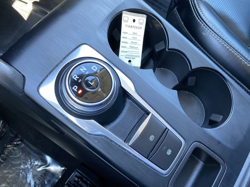 Certified 2025 Ford Escape Platinum image 24