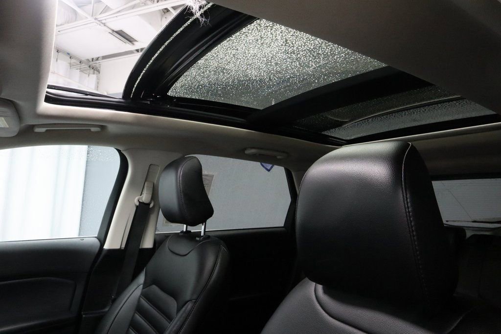 Certified 2022 Ford Edge SEL w/ Convenience Package image 34