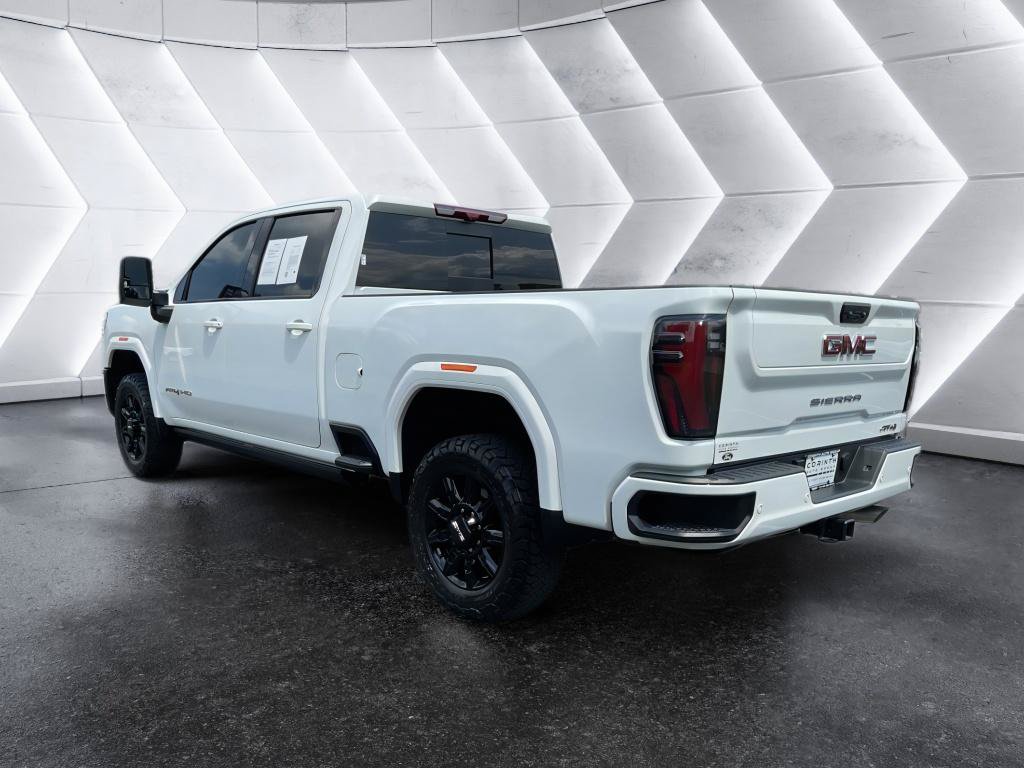 Used 2025 GMC Sierra 2500 AT4 w/ AT4 Premium Plus Package AWD/4WD image 5