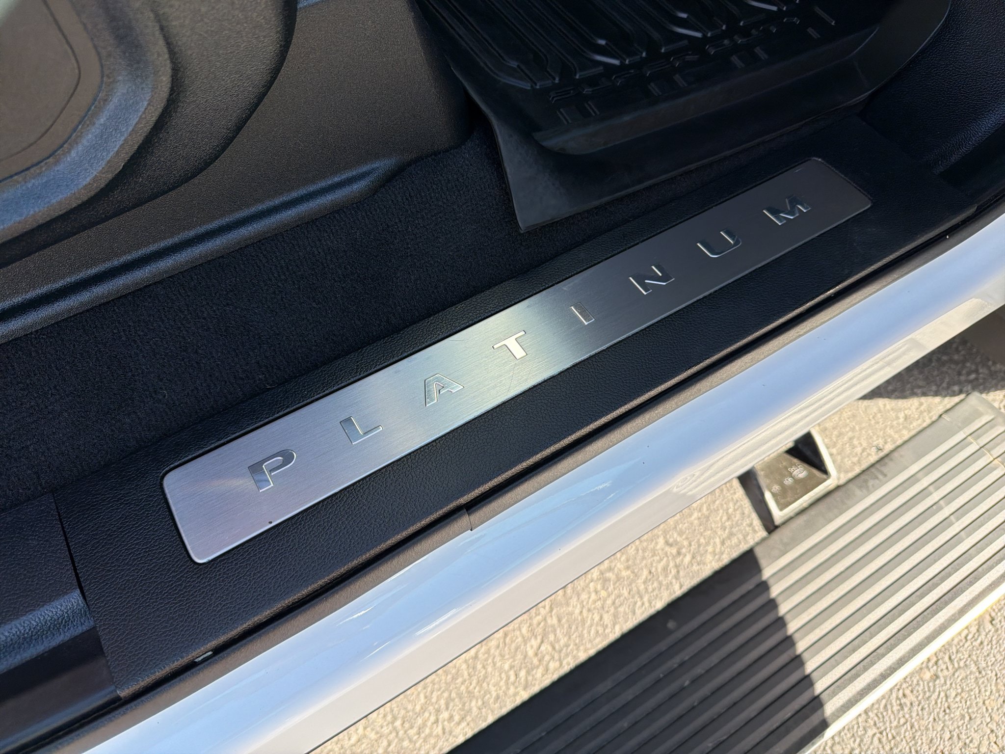 Certified 2021 Ford F350 4x4 Crew Cab Super Duty image 11