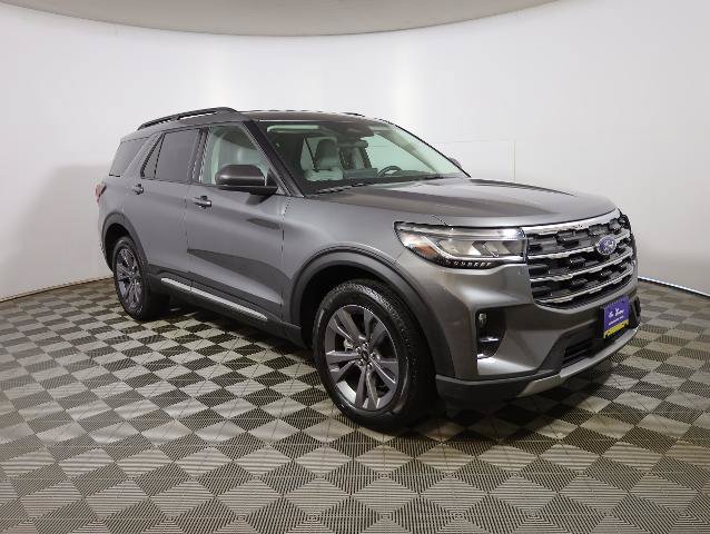 Certified 2025 Ford Explorer Active w/ Active Comfort Package AWD/4WD image 4