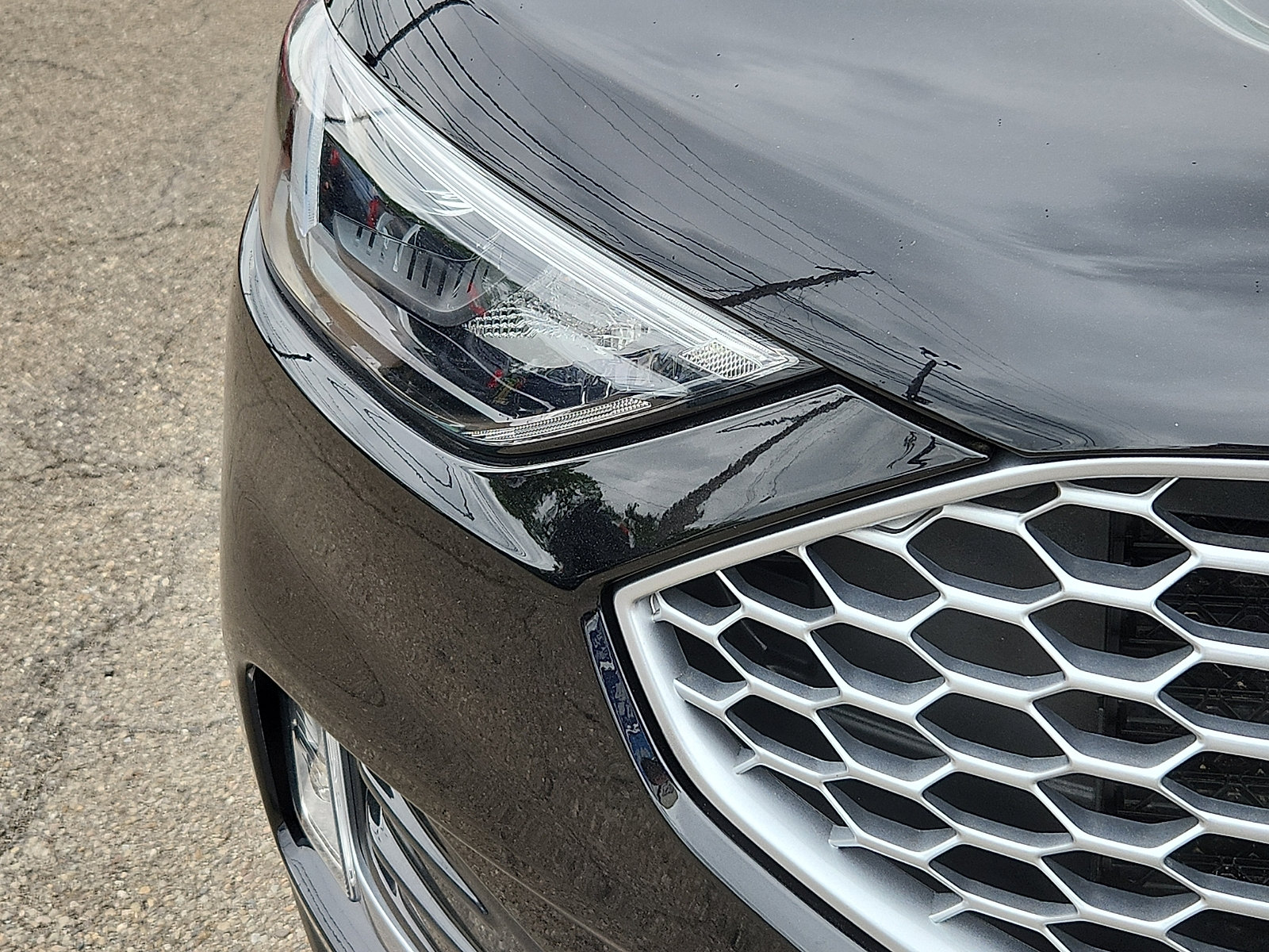 Certified 2024 Ford Edge SEL w/ Convenience Package AWD/4WD image 9