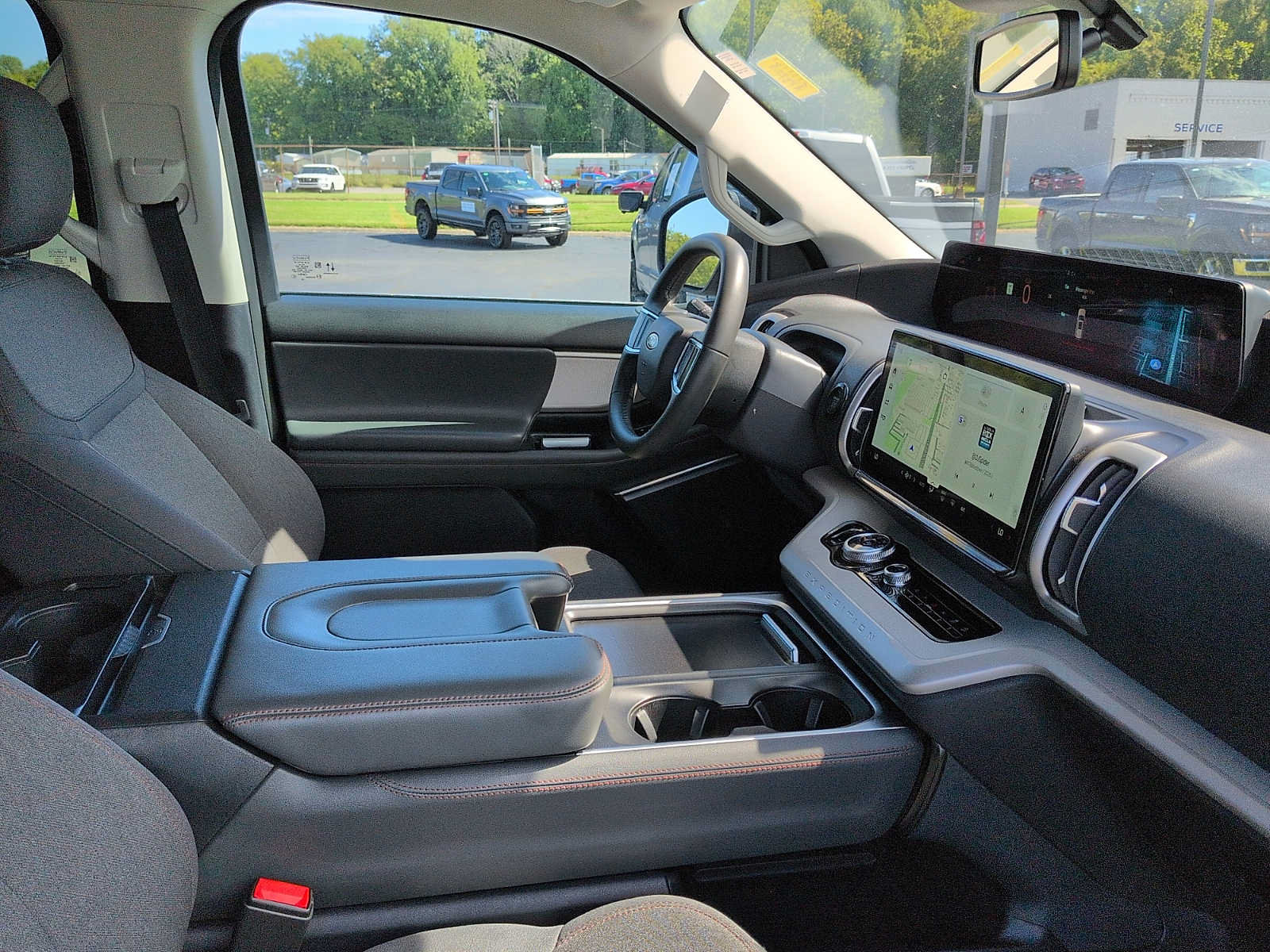 Certified 2025 Ford Expedition Active AWD/4WD image 10