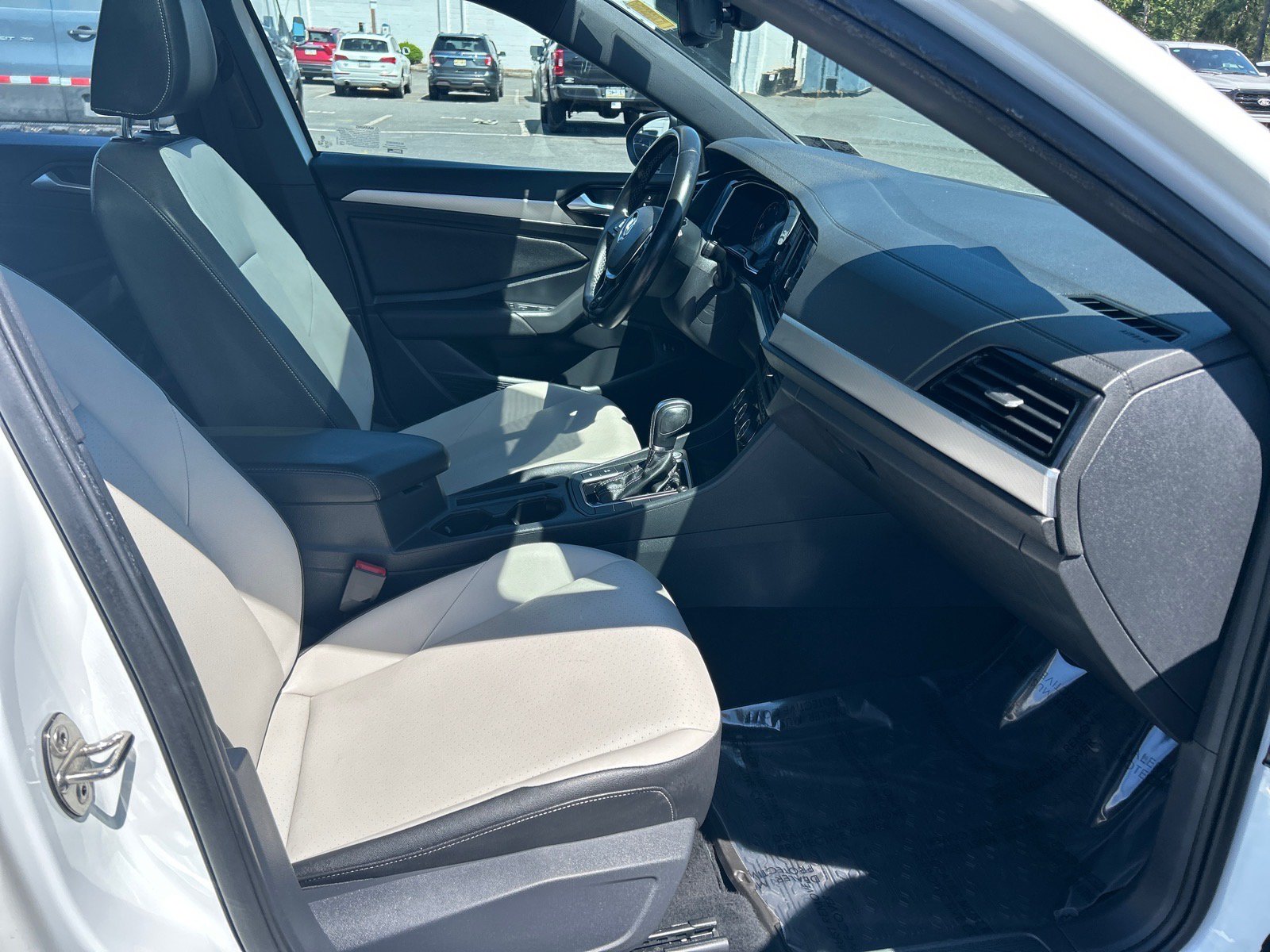 Used 2019 Volkswagen Jetta R-Line FWD image 15