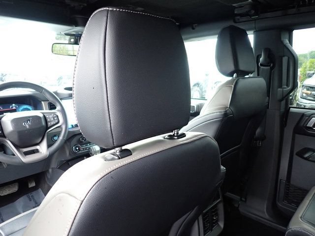 Certified 2025 Ford Bronco Outer Banks AWD/4WD image 18