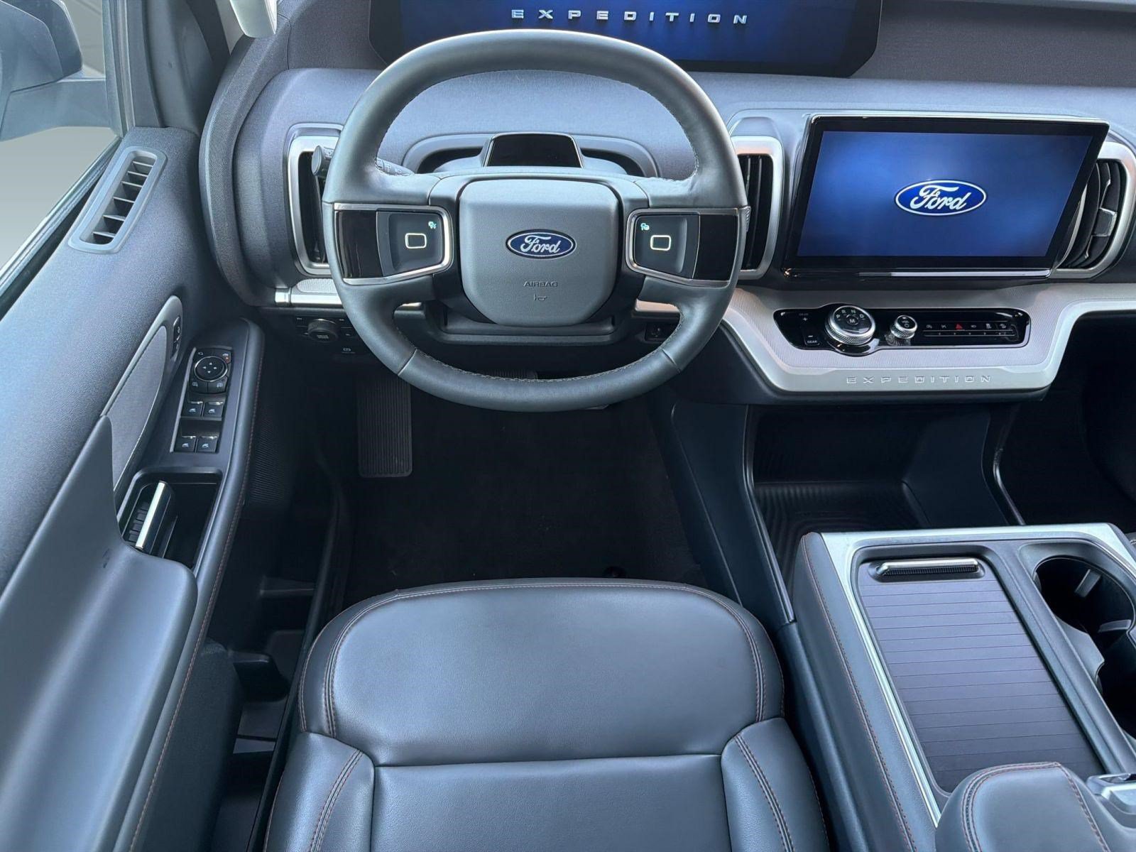 Certified 2025 Ford Expedition Active AWD/4WD image 28