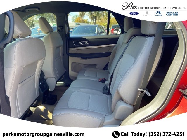 Certified 2019 Ford Explorer XLT w/ Equipment Group 201A image 8