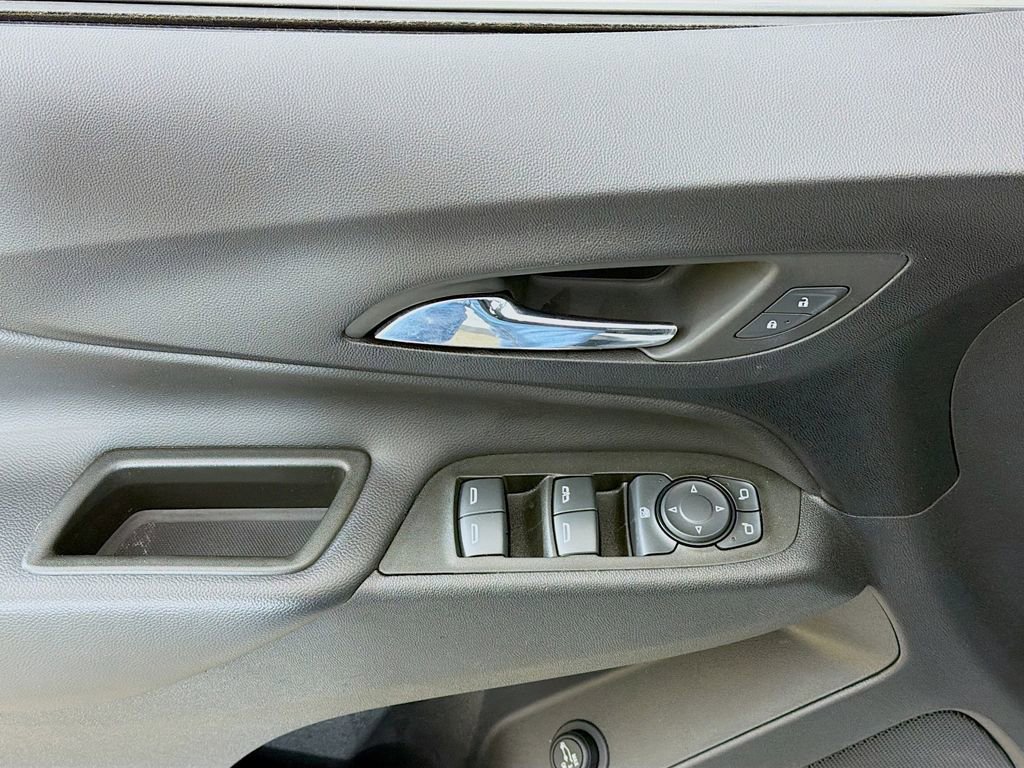 Used 2022 Chevrolet Equinox LT FWD image 26