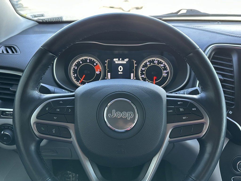 Used 2021 Jeep Cherokee Latitude Plus image 23