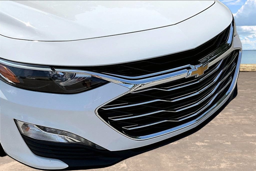 Used 2023 Chevrolet Malibu LT FWD image 35
