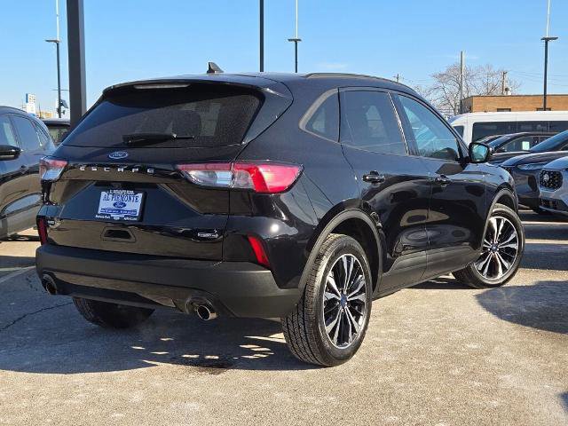 Certified 2021 Ford Escape SE w/ SE Sport Appearance Package image 4