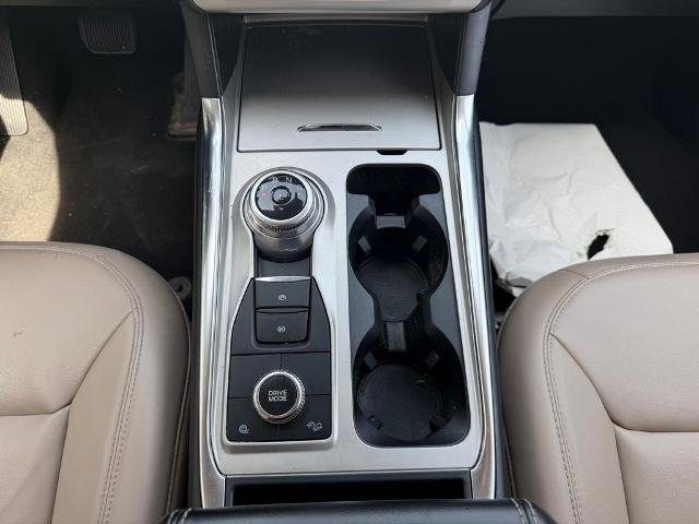 Certified 2022 Ford Explorer XLT w/ Equipment Group 202A AWD/4WD image 22