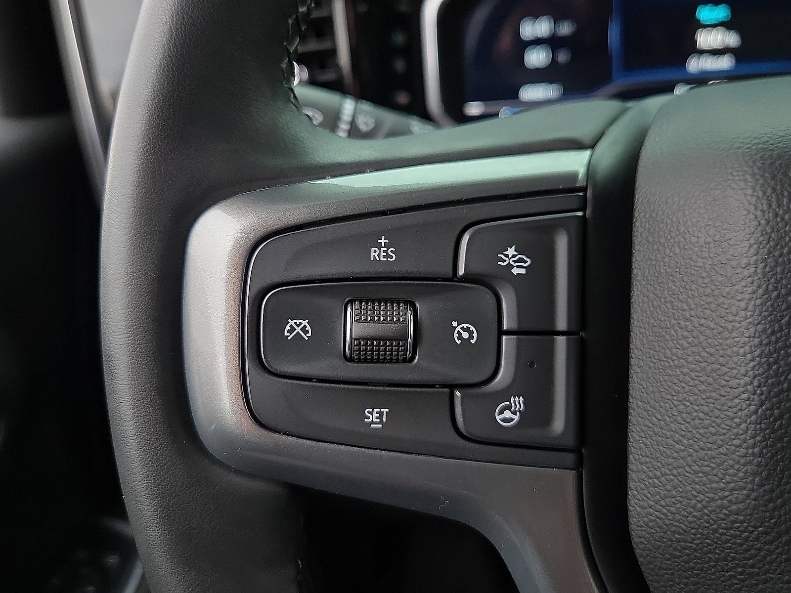 Used 2024 Chevrolet Silverado 1500 RST w/ Z71 Off-Road Package AWD/4WD image 18