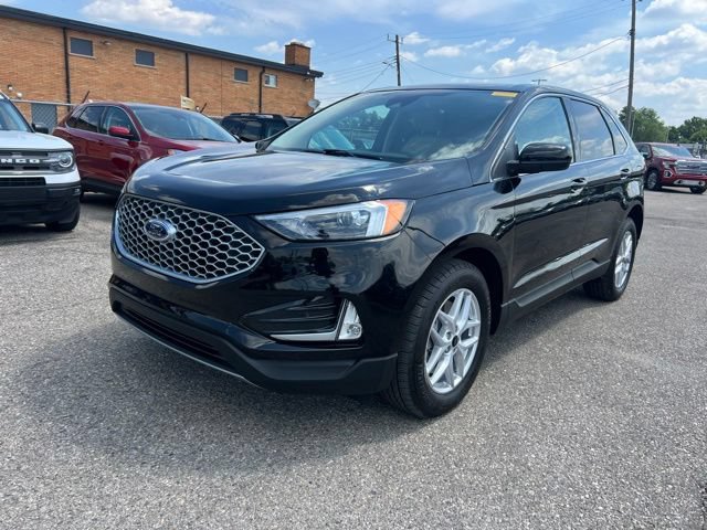 Certified 2024 Ford Edge SEL w/ Convenience Package AWD/4WD image 28