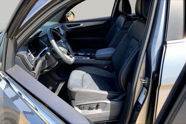 Used 2025 Volkswagen Atlas Cross Sport SE FWD image 8
