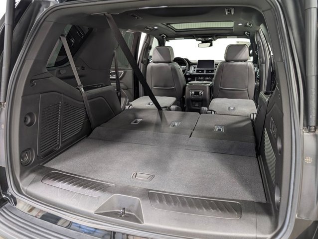 Used 2023 GMC Yukon SLT w/ SLT Premium Package AWD/4WD image 24